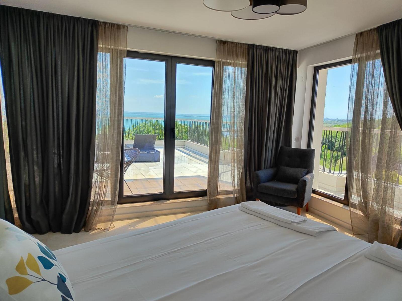 Marina Sarafovo Hotel Бургас Екстериор снимка